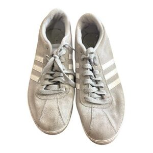 Adidas Men's Light Gray Sneakers